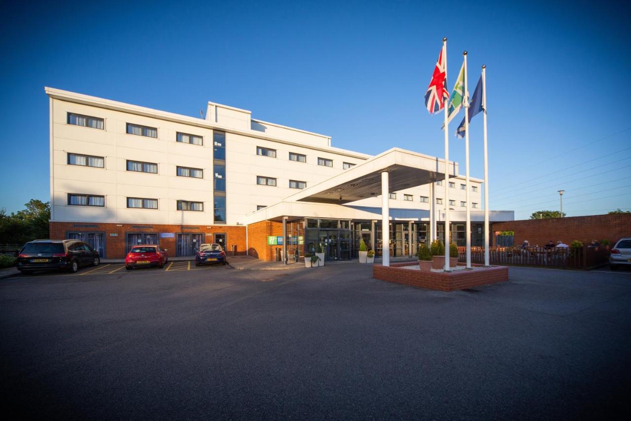 Holiday Inn Express Folkestone Channel Tunnel, An Ihg Hotel Exterior foto