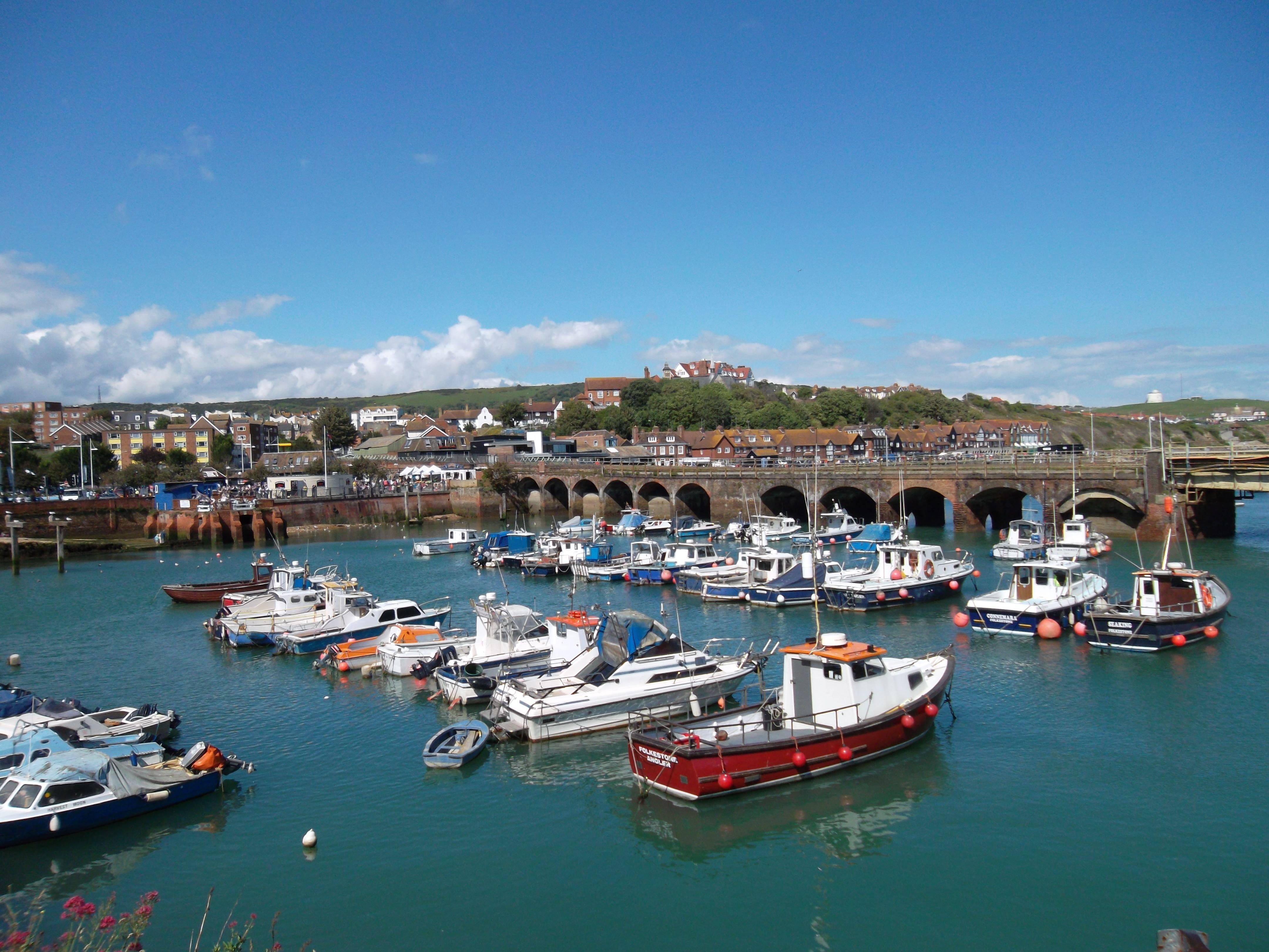 Holiday Inn Express Folkestone Channel Tunnel, An Ihg Hotel Exterior foto